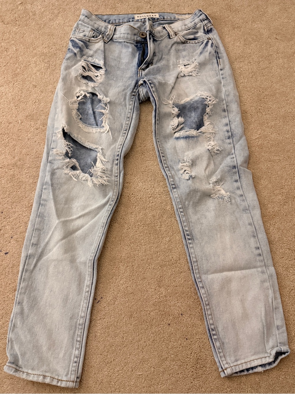 Bullhead Light Wash Ripped Women’s Boyfriend Jeans - Light Blue Size 0